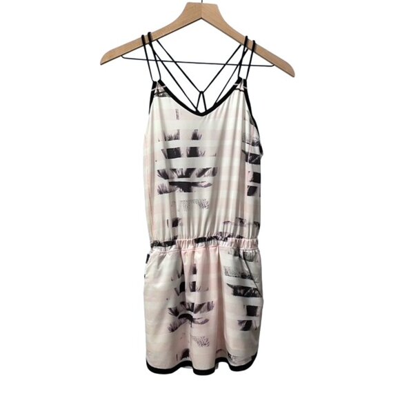 Lululemon Sweaty or Not Runsie Size 6 Pink White Sporty Athleisure - Picture 4 of 16